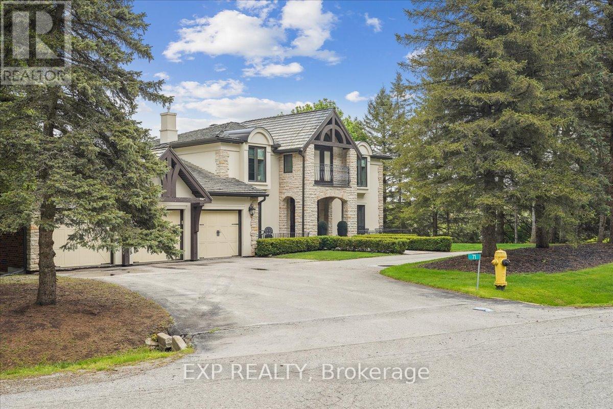 Photo 6 of 71 Manitou Drive, King ON