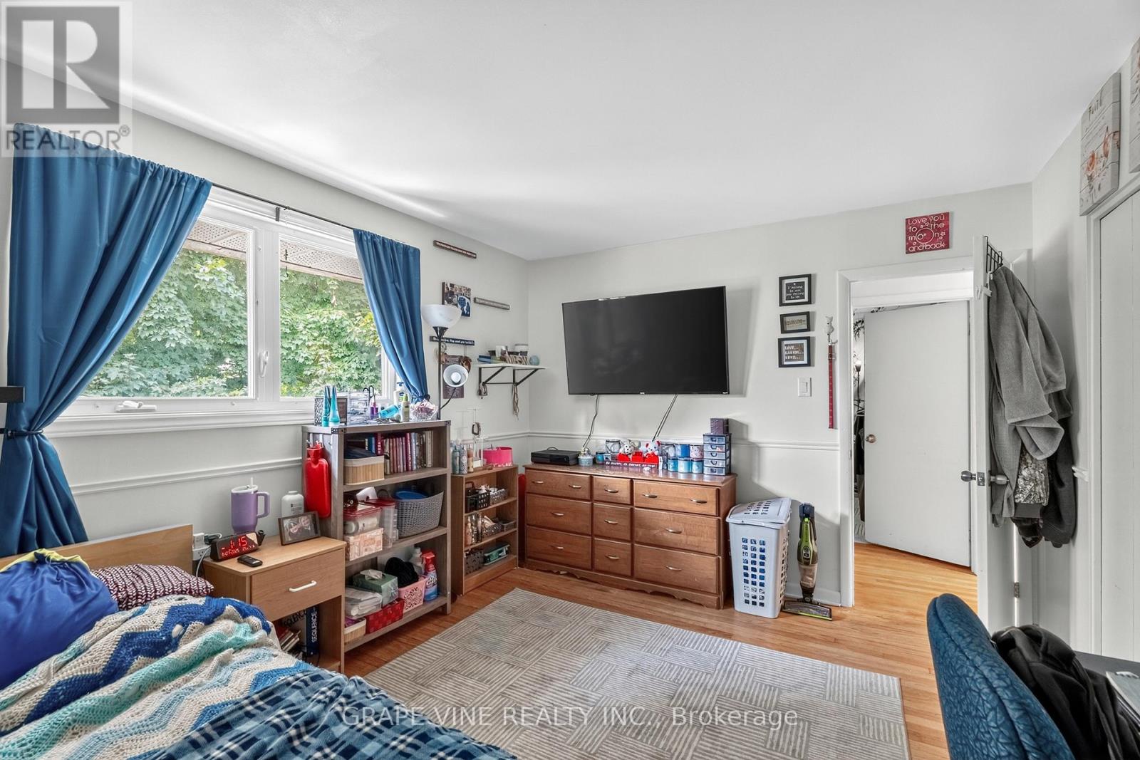 Photo 15 of 1098 Clyde Avenue, Ottawa ON