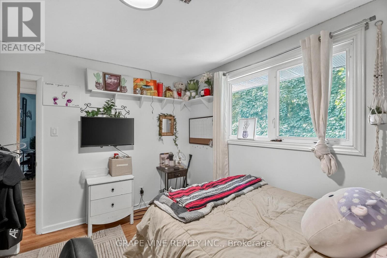 Photo 17 of 1098 Clyde Avenue, Ottawa ON