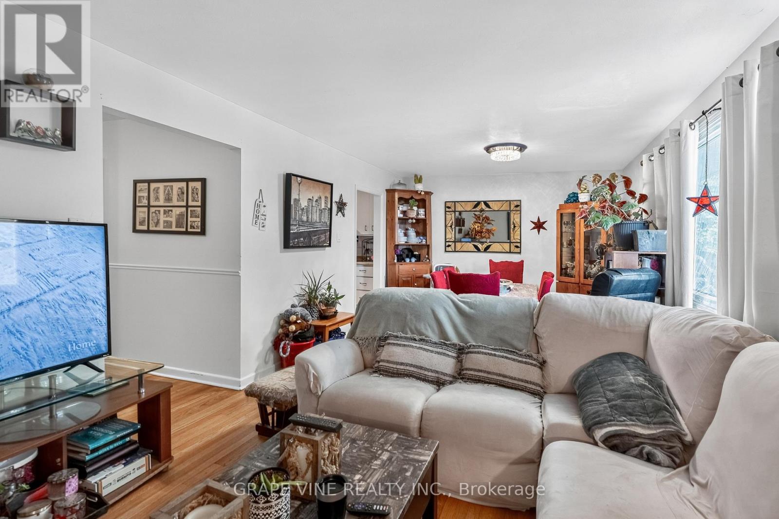 Photo 8 of 1098 Clyde Avenue, Ottawa ON