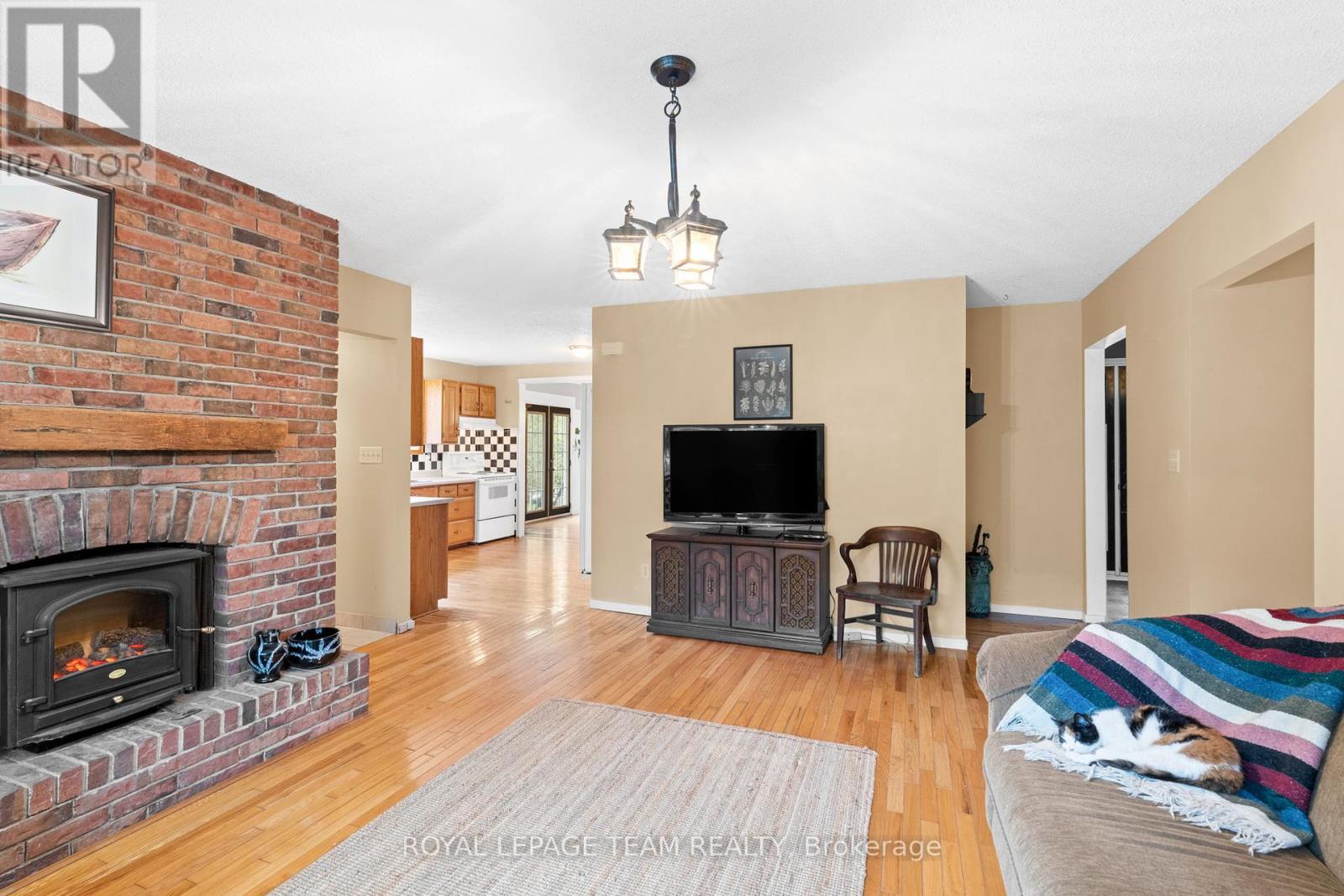 Photo 17 of 2915 County Rd 20 Road, North Grenville ON