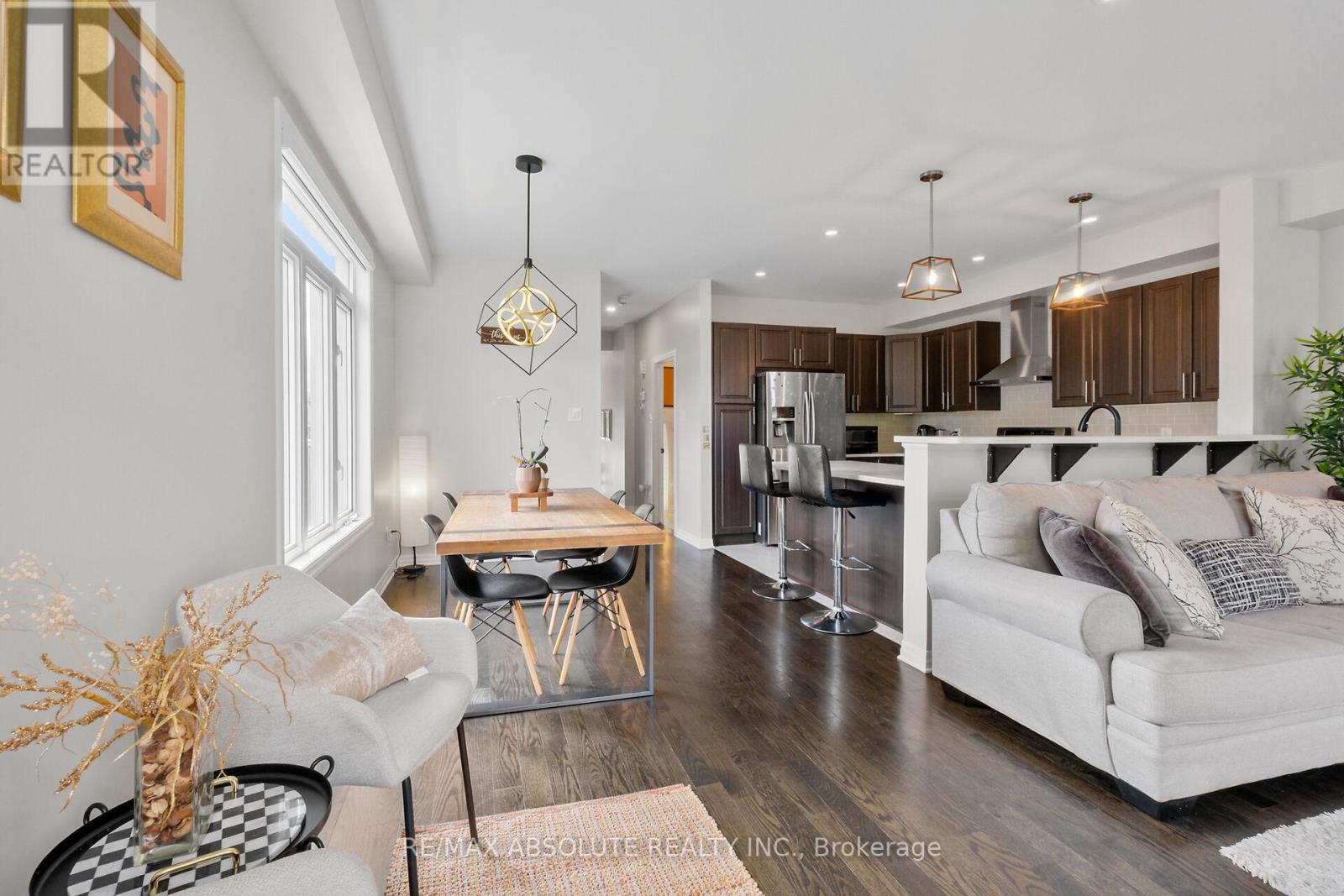 Photo 16 of 243 Overberg Way, Ottawa ON