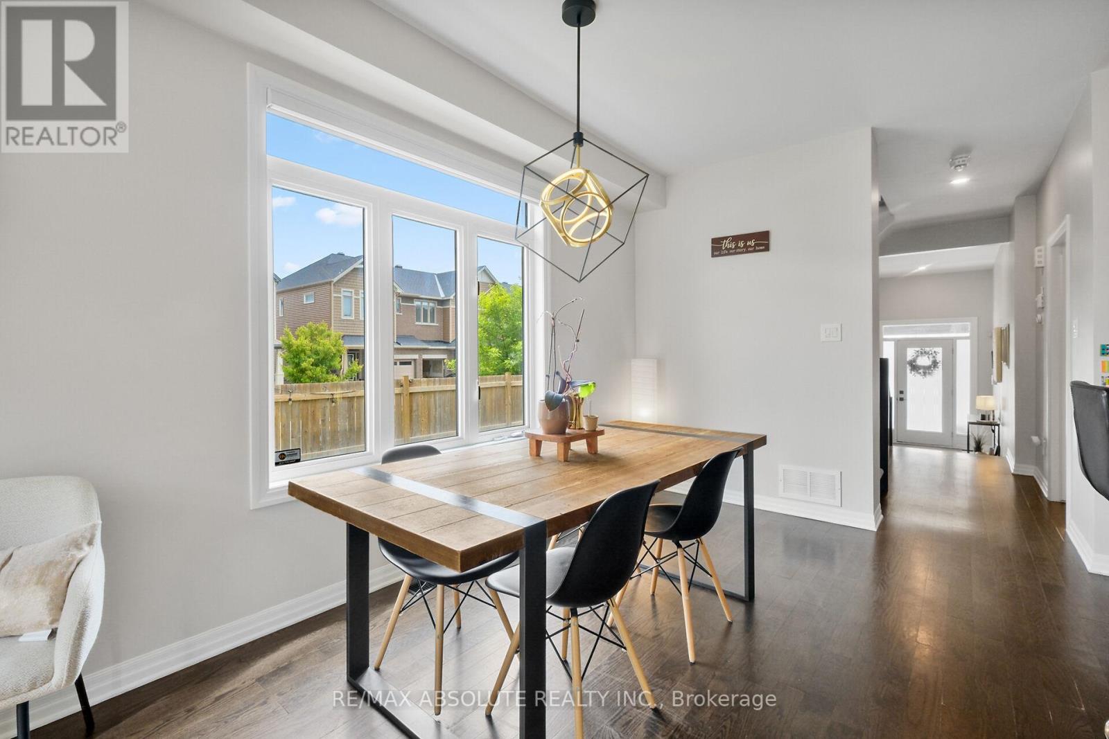 Photo 19 of 243 Overberg Way, Ottawa ON