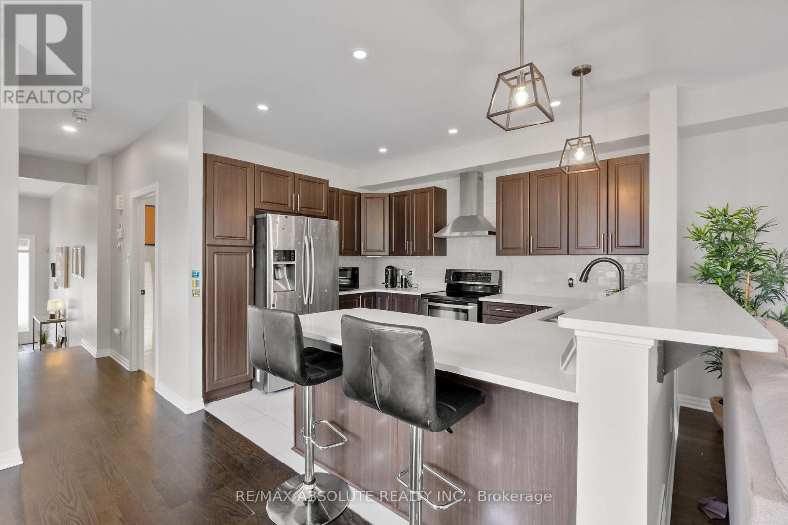 Photo 20 of 243 Overberg Way, Ottawa ON