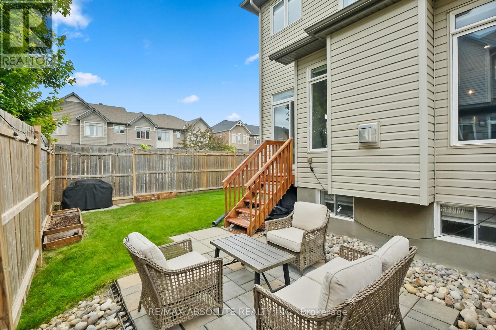 Photo 42 of 243 Overberg Way, Ottawa ON