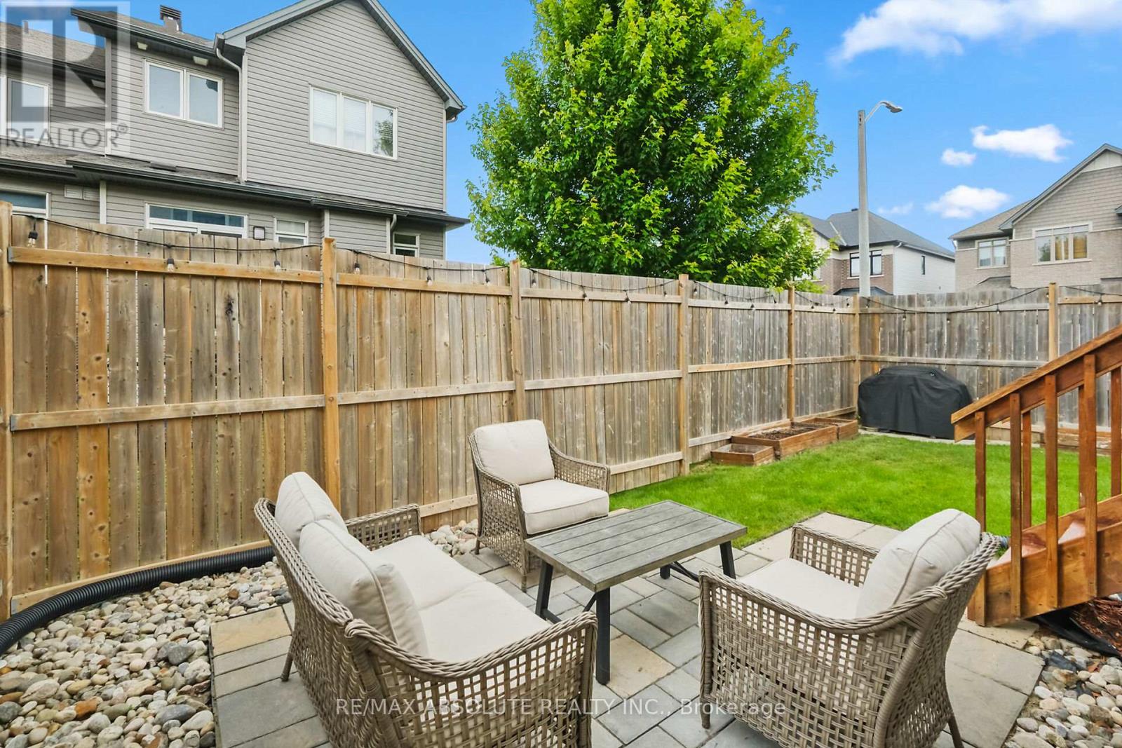 Photo 43 of 243 Overberg Way, Ottawa ON