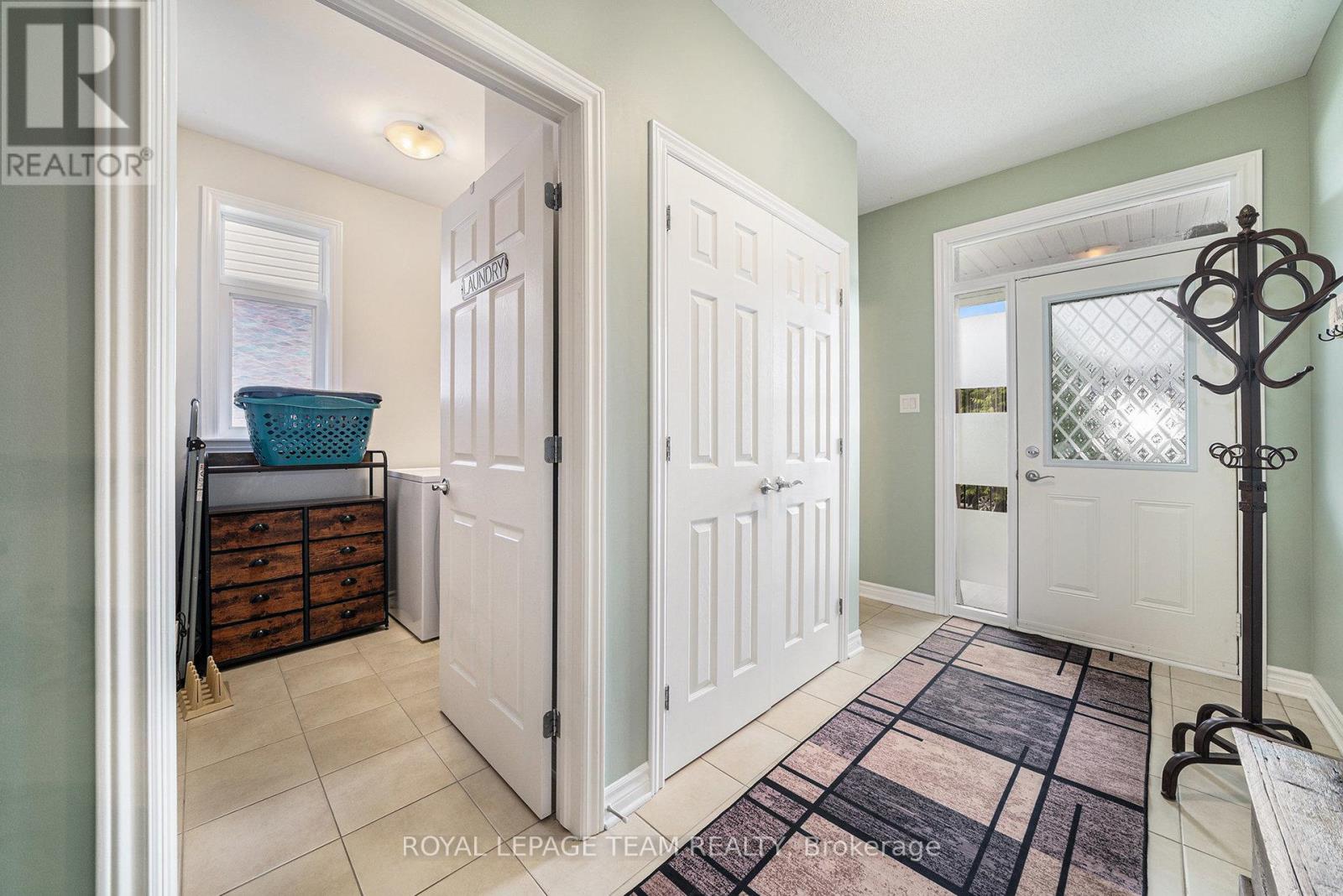 Photo 31 of 129 Tradewinds Crescent, North Grenville ON
