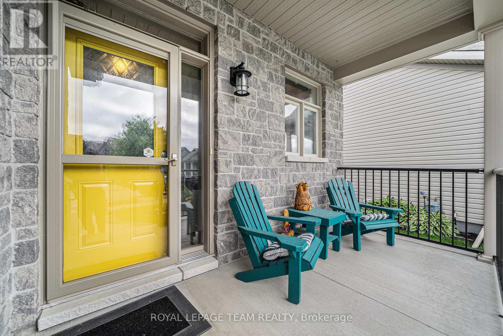 Photo 20 of 129 Tradewinds Crescent, North Grenville ON