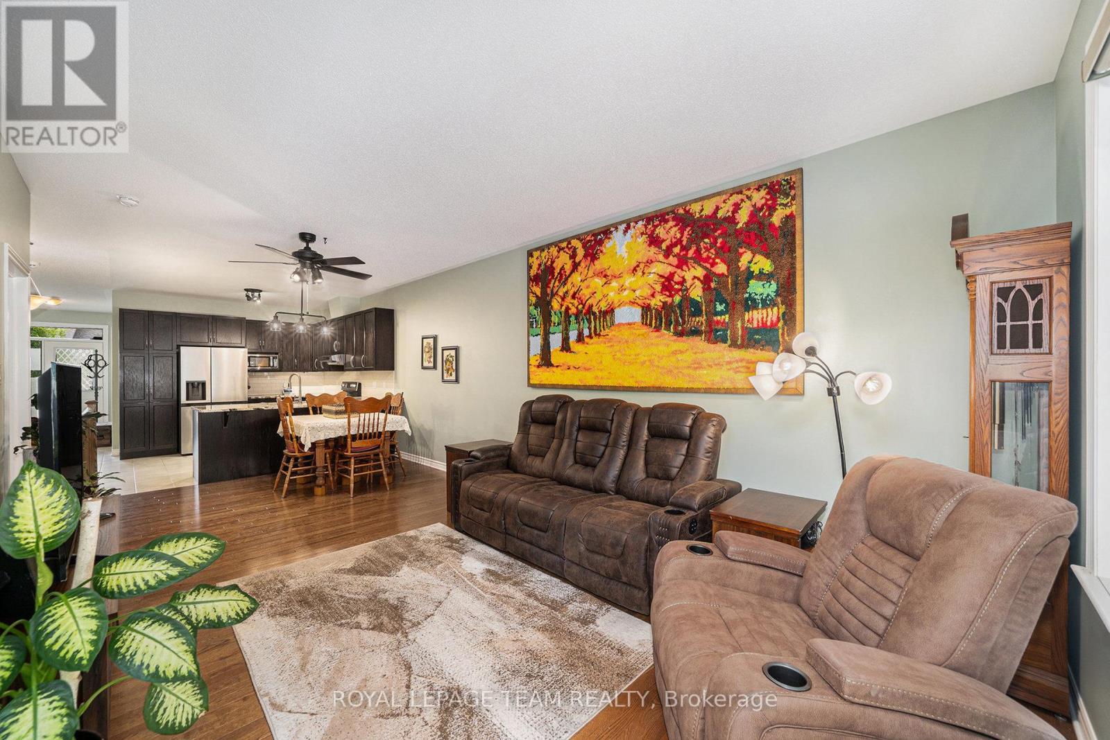 Photo 27 of 129 Tradewinds Crescent, North Grenville ON