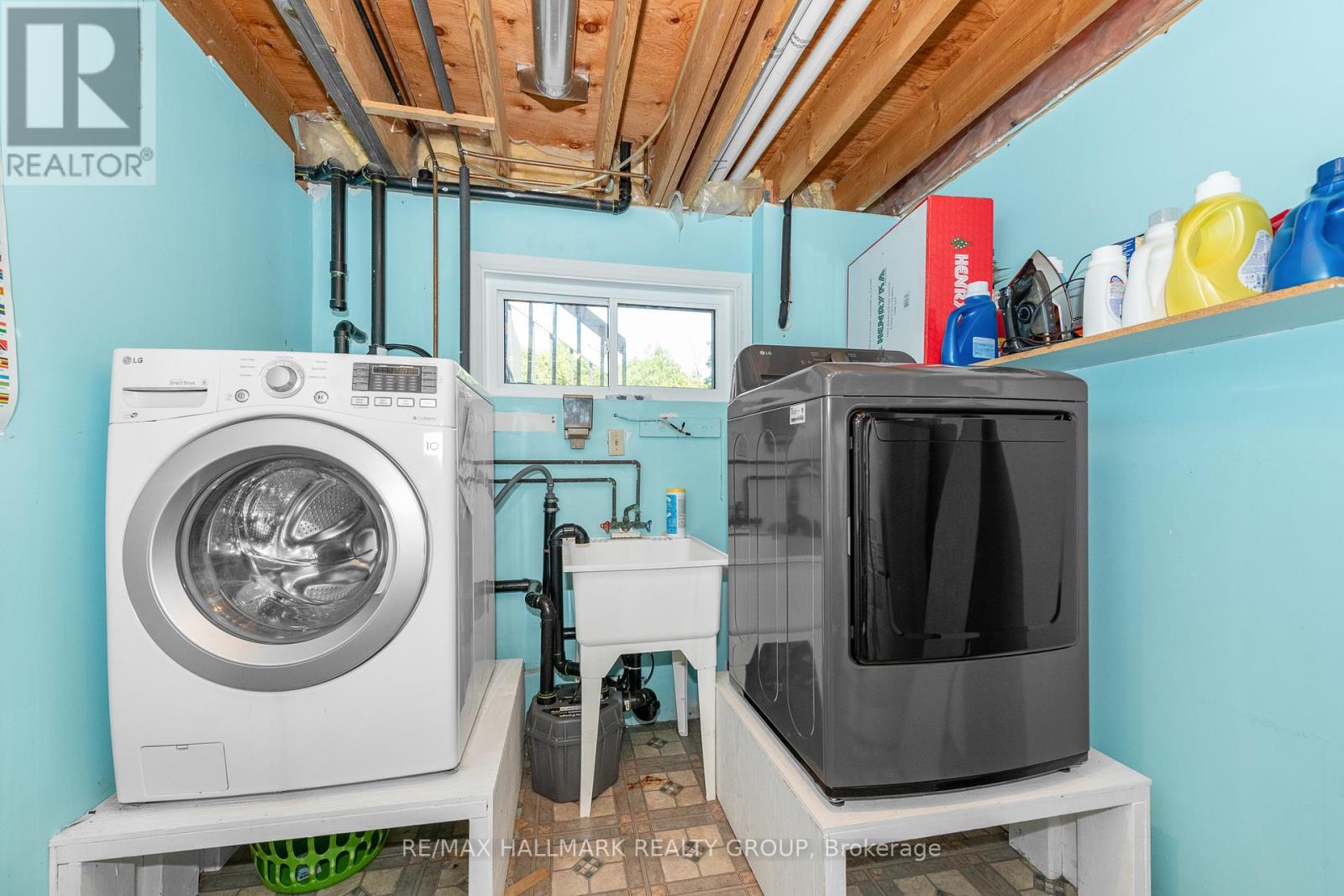 Photo 23 of 7895 Popham Street, Ottawa ON