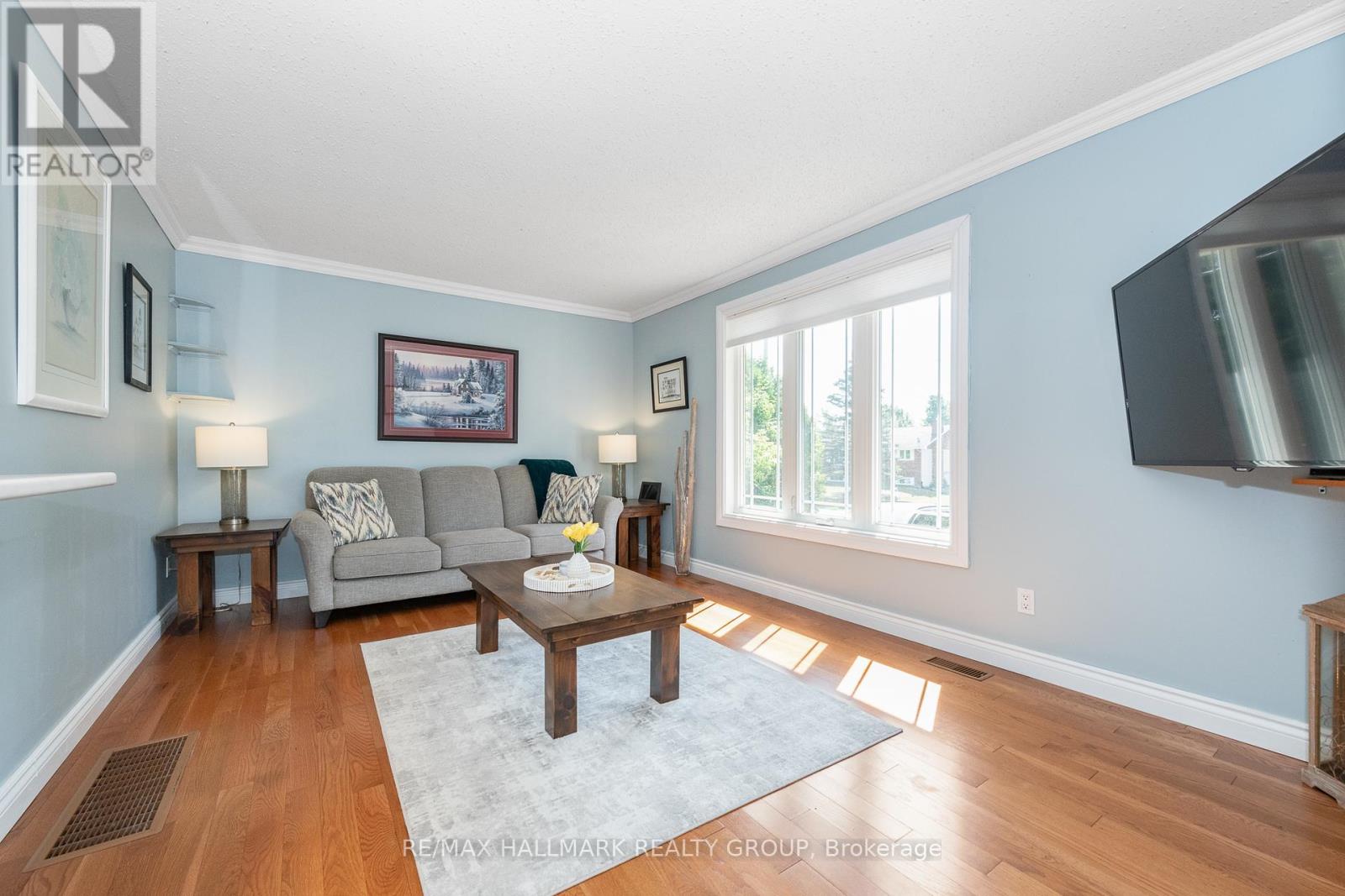 Photo 31 of 7895 Popham Street, Ottawa ON