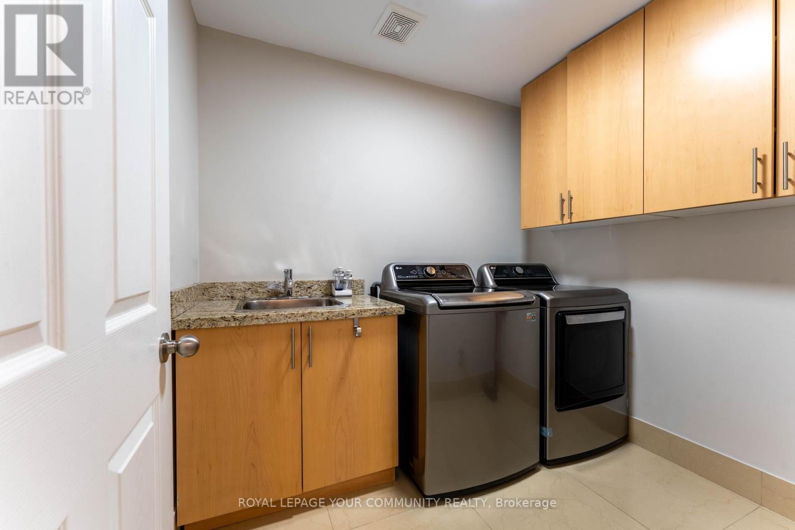 Photo 22 of 339 Thomas Cook Avenue, Vaughan ON