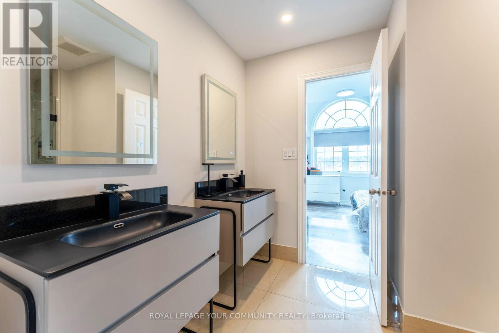 Photo 31 of 339 Thomas Cook Avenue, Vaughan ON