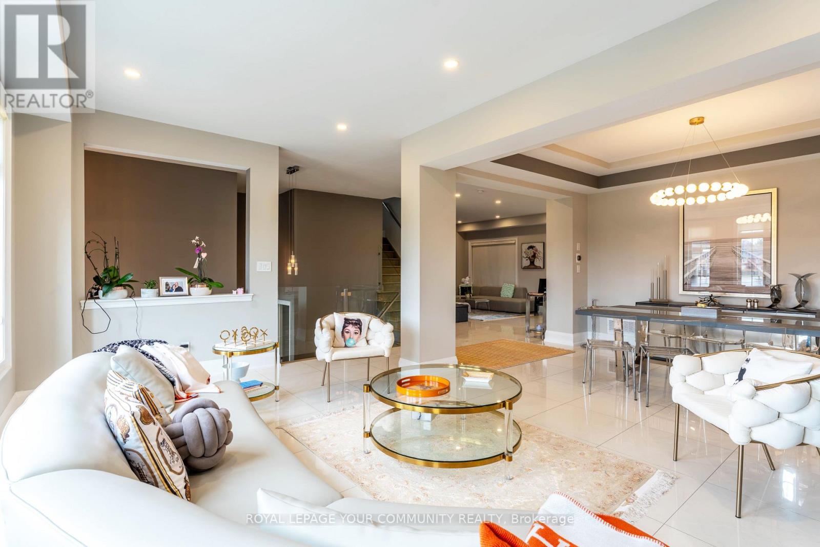 Photo 9 of 339 Thomas Cook Avenue, Vaughan ON