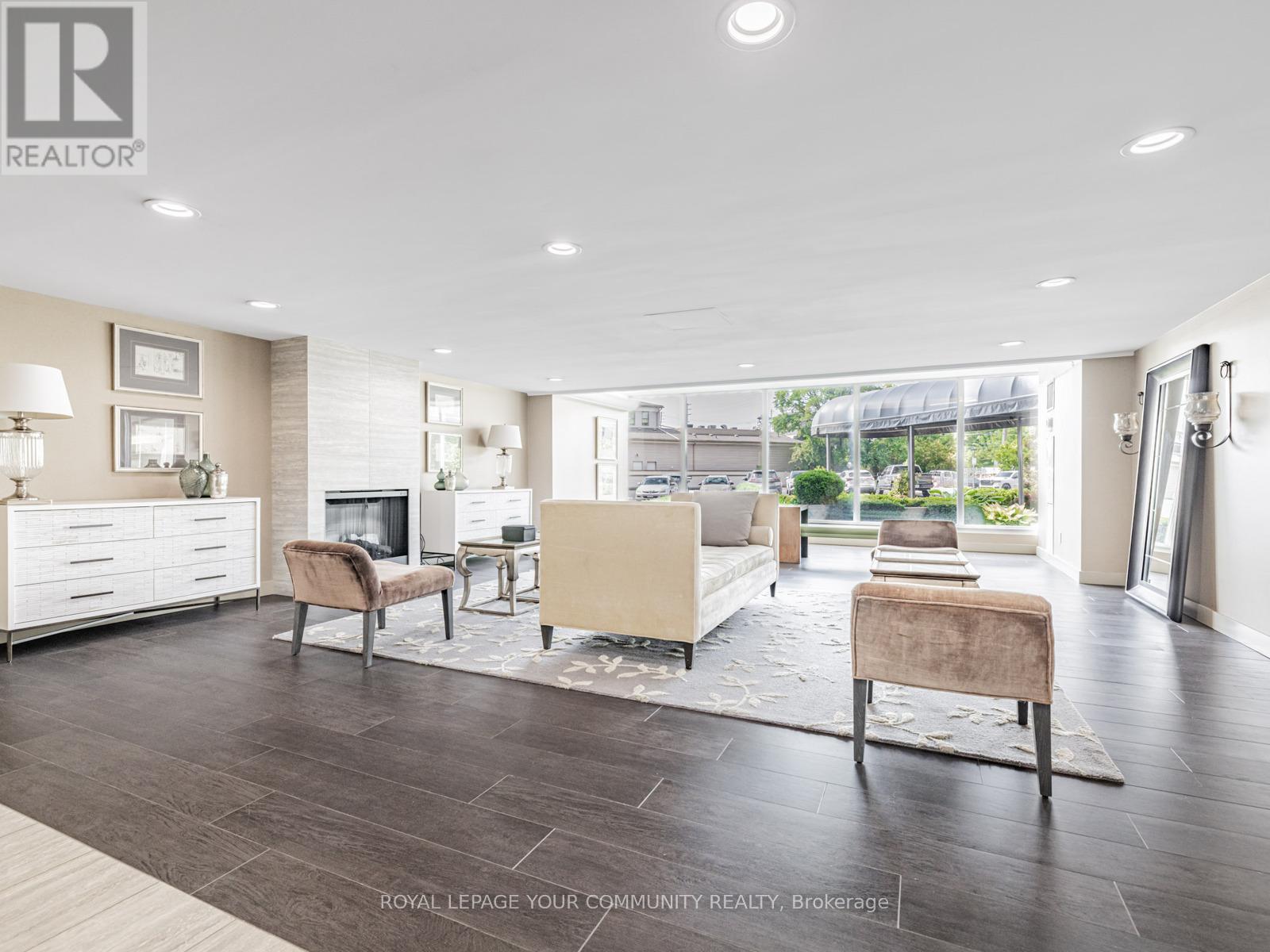Photo 23 of 508 7811 Yonge Street, Markham ON