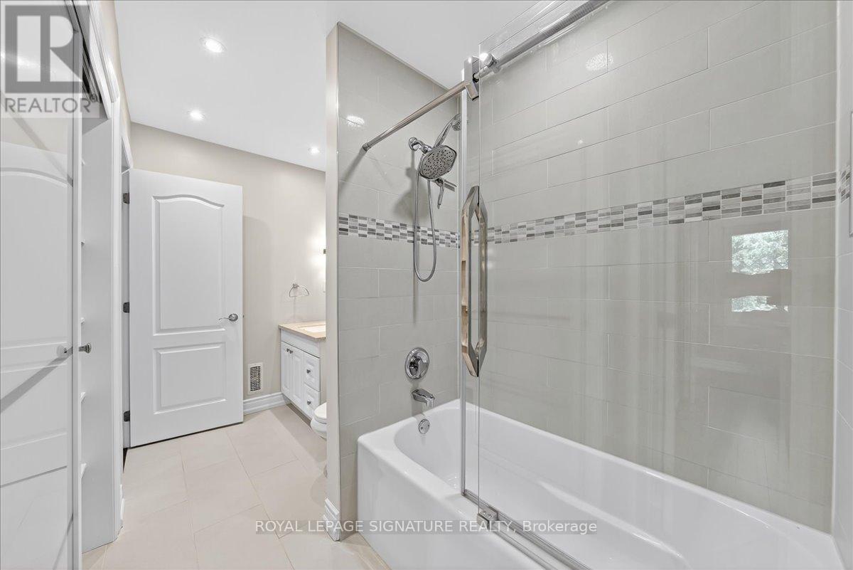 Photo 33 of 1245 Huron Court, Innisfil ON