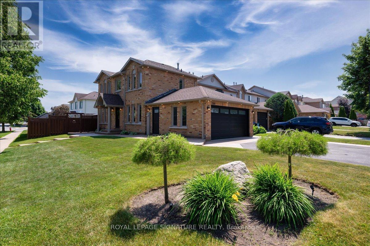 Photo 9 of 1245 Huron Court, Innisfil ON