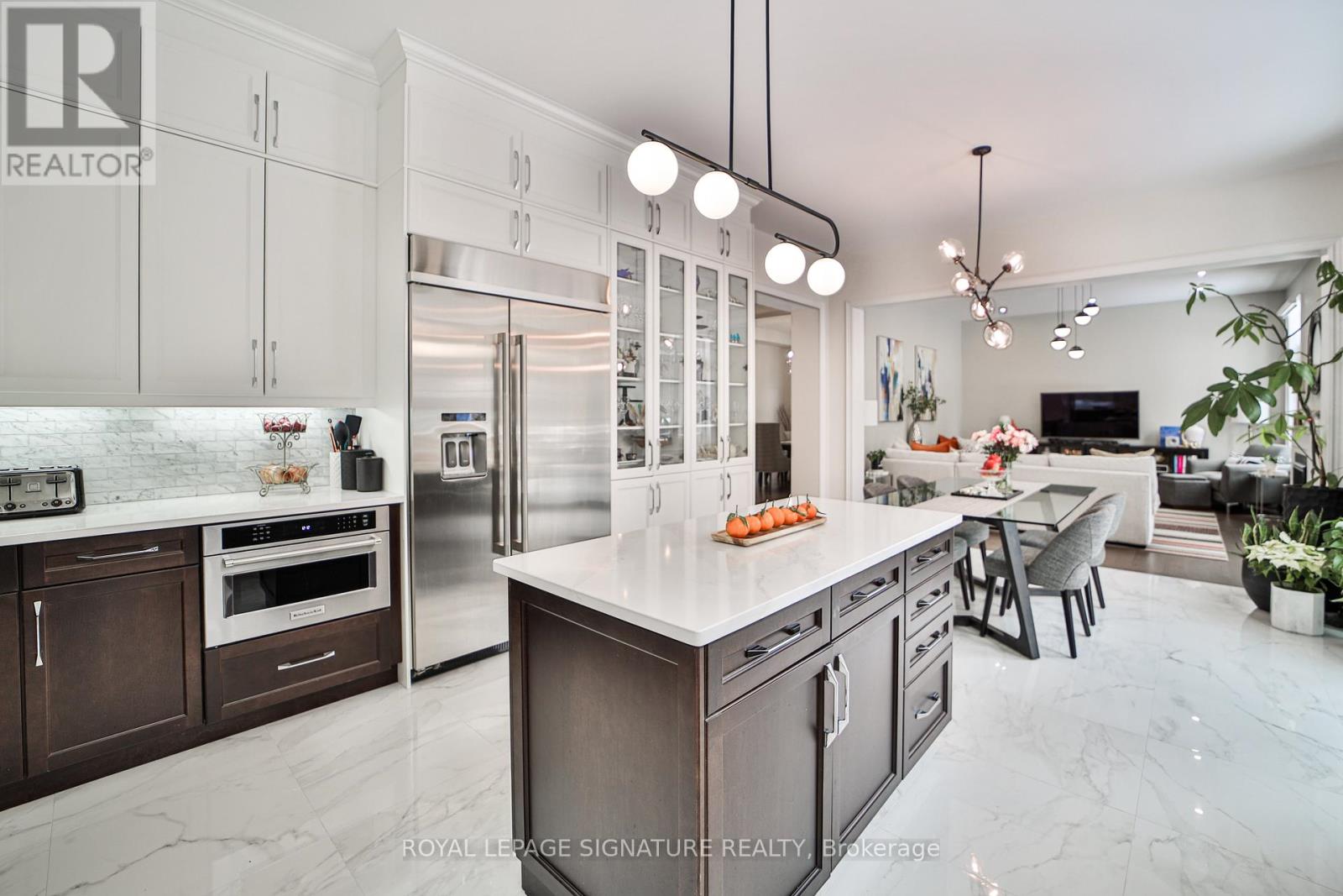Photo 14 of 27 Moreau Way, Springwater ON