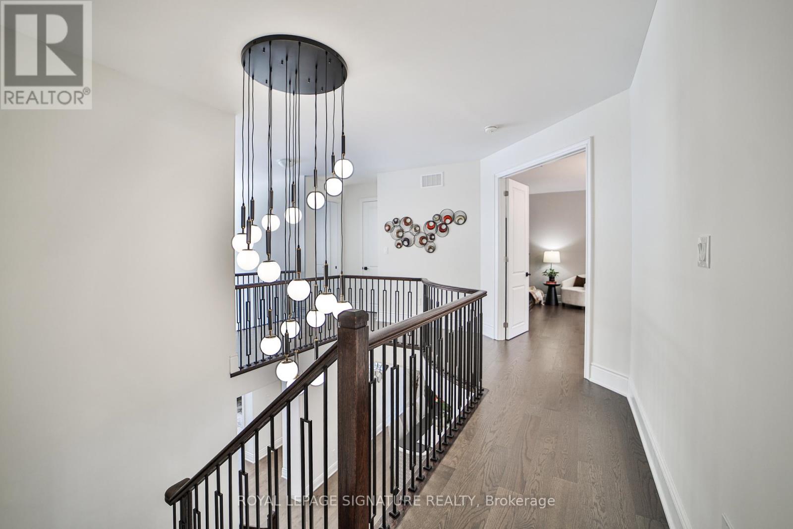 Photo 31 of 27 Moreau Way, Springwater ON