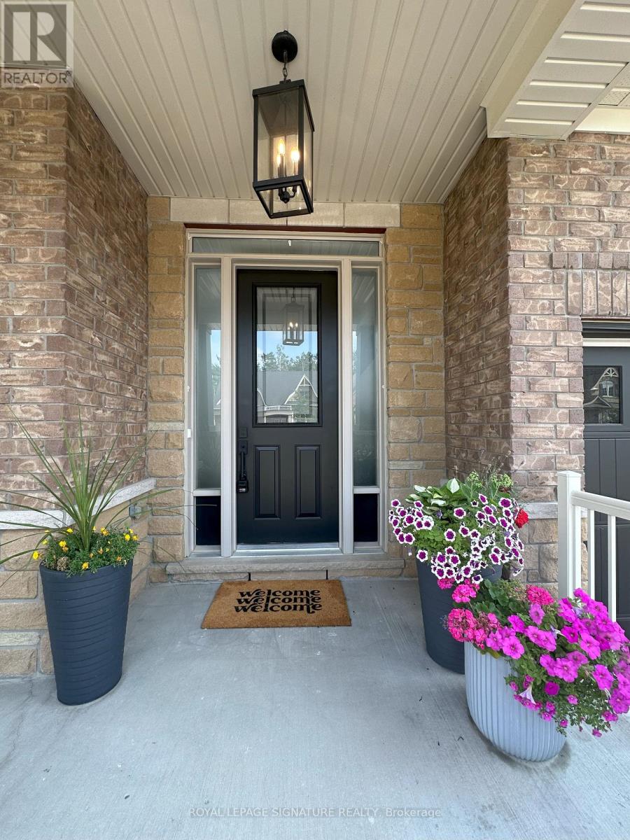 Photo 8 of 27 Moreau Way, Springwater ON