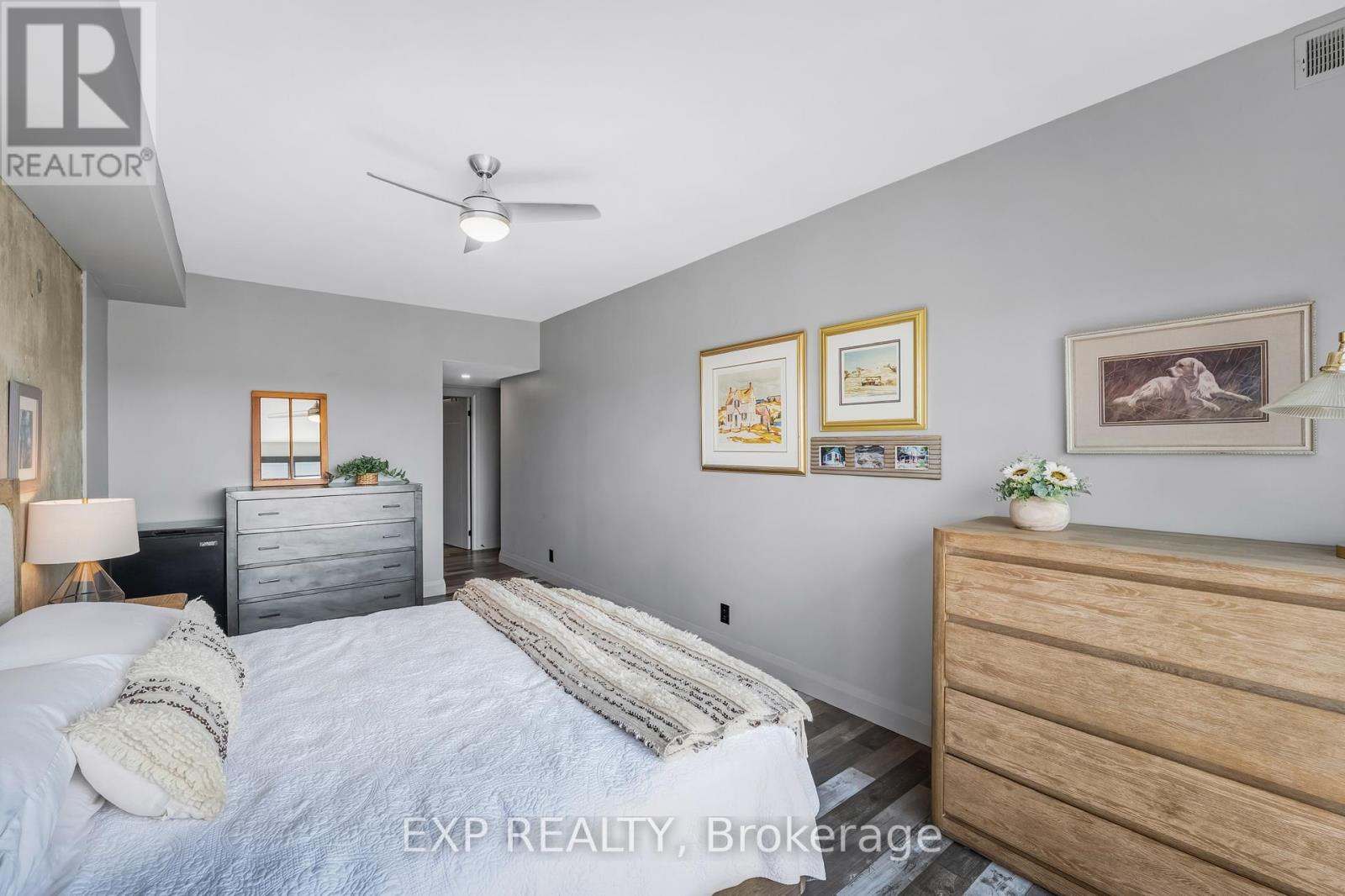 Photo 48 of 1502 65 Ellen Street, Barrie ON