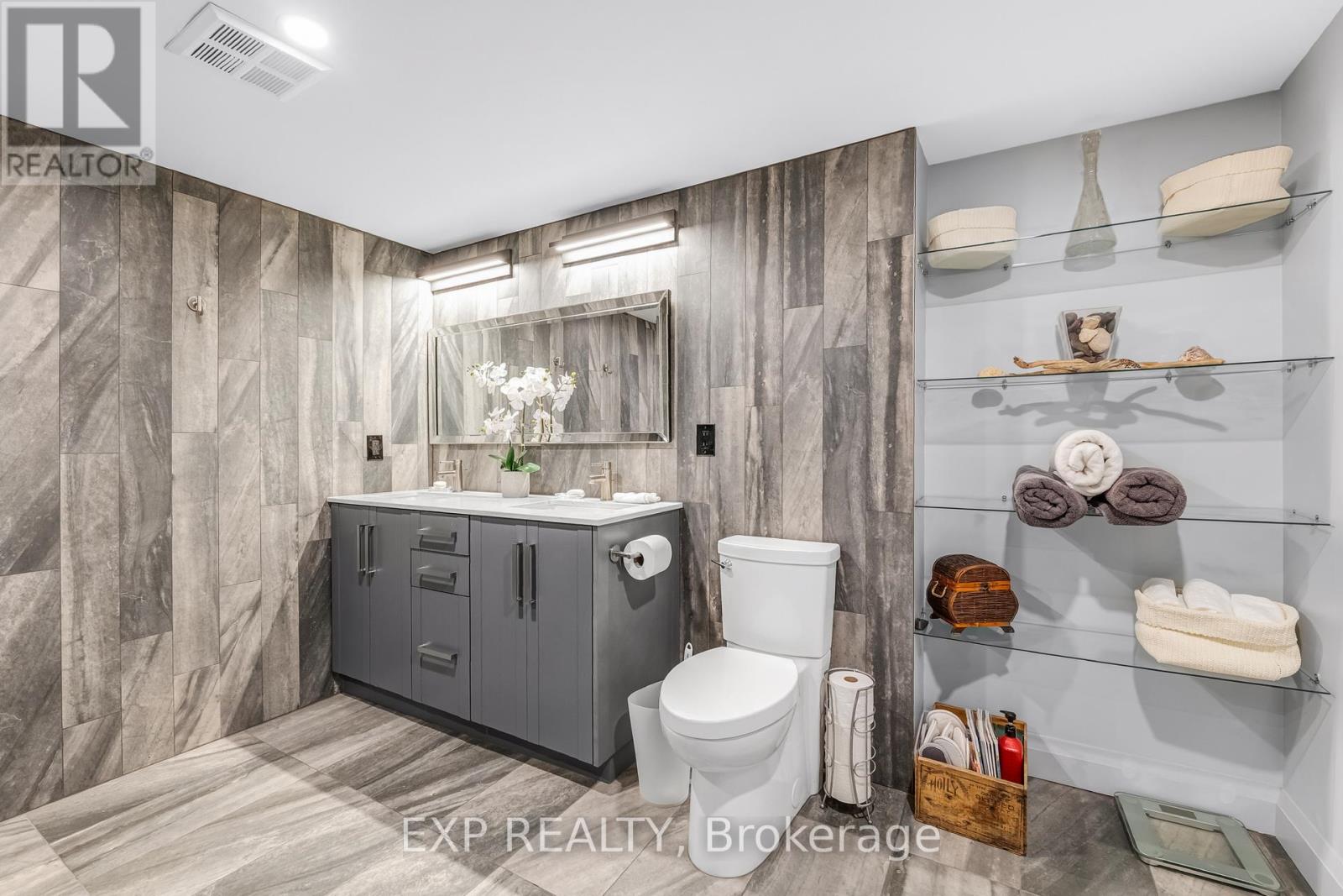 Photo 41 of 1502 65 Ellen Street, Barrie ON