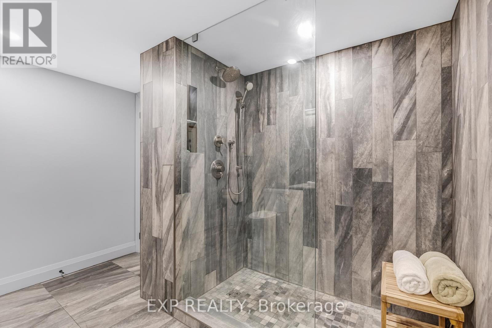 Photo 25 of 1502 65 Ellen Street, Barrie ON