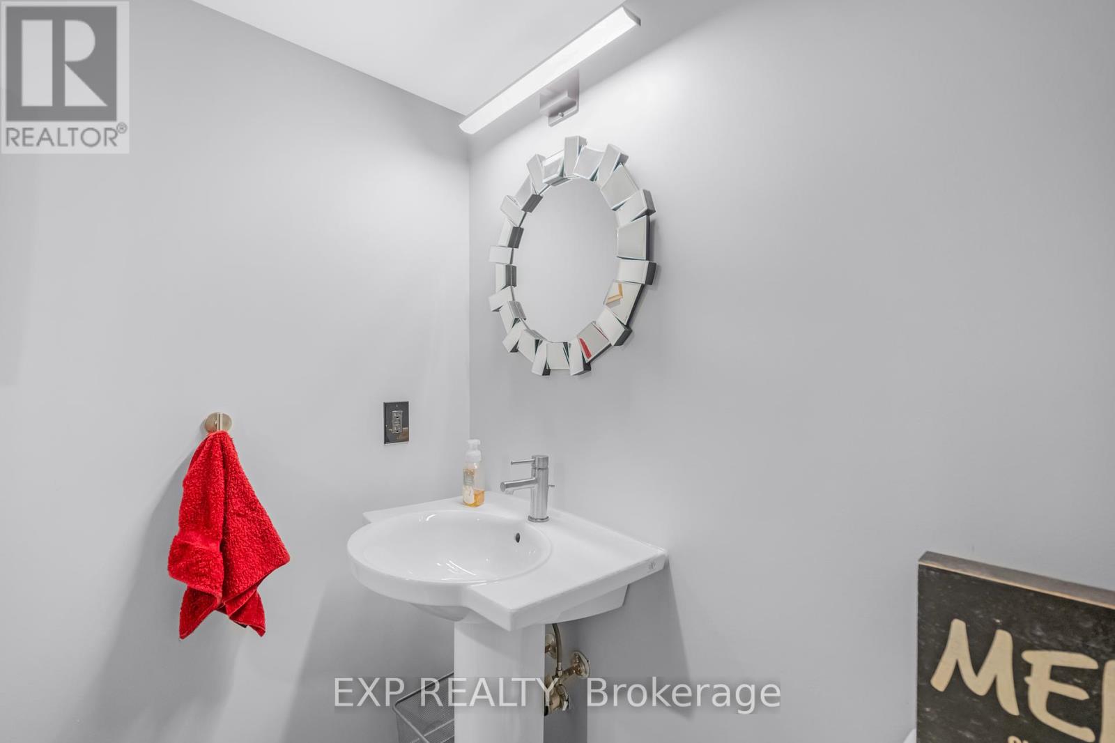 Photo 18 of 1502 65 Ellen Street, Barrie ON