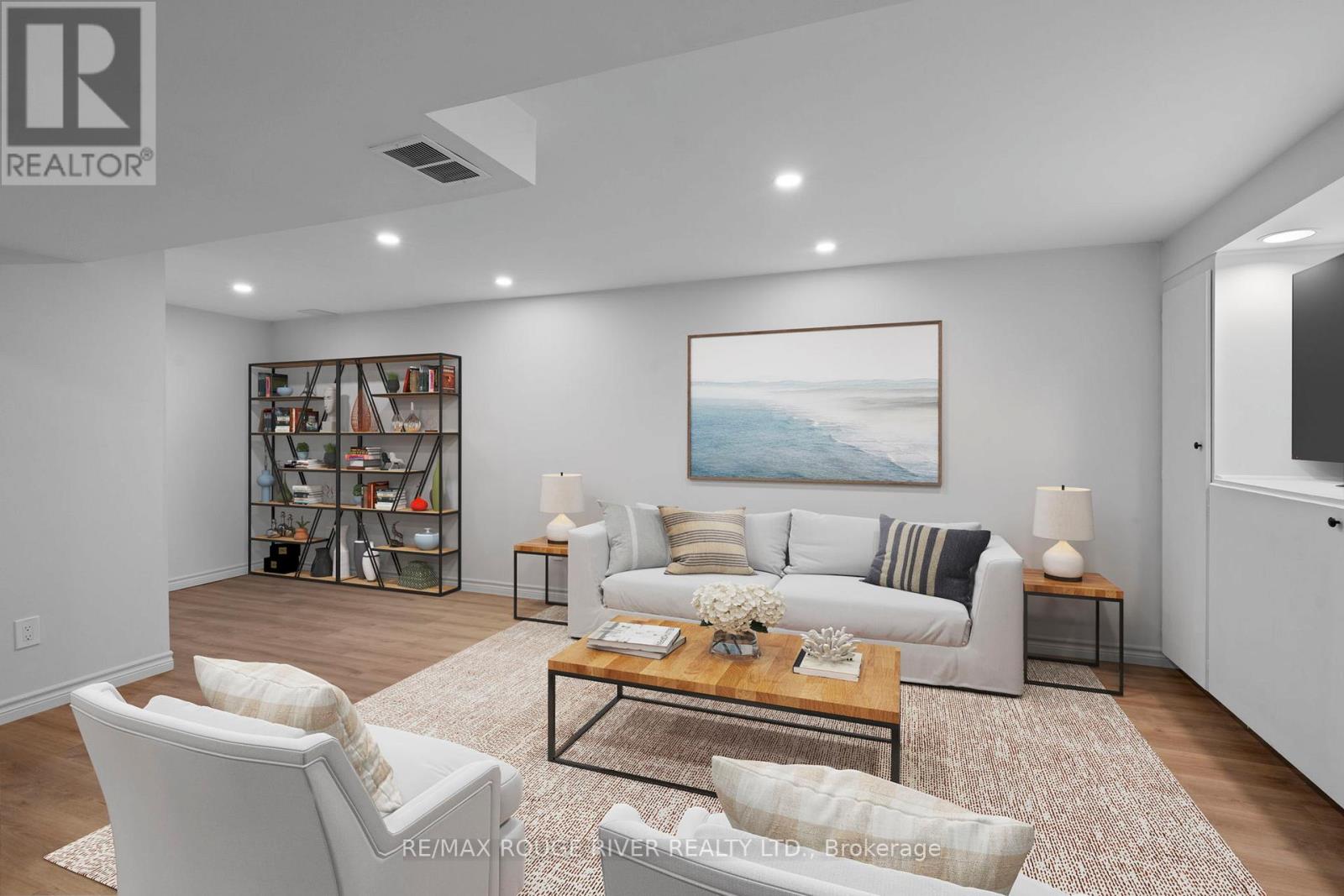 Photo 30 of 41 Peachtree Crescent, Clarington ON