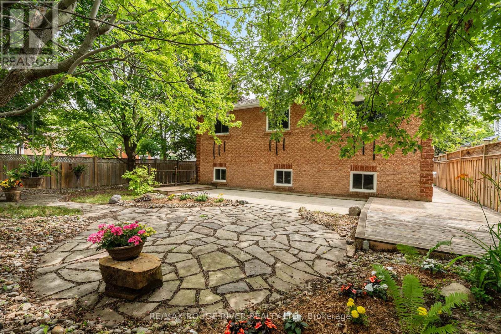Photo 37 of 41 Peachtree Crescent, Clarington ON