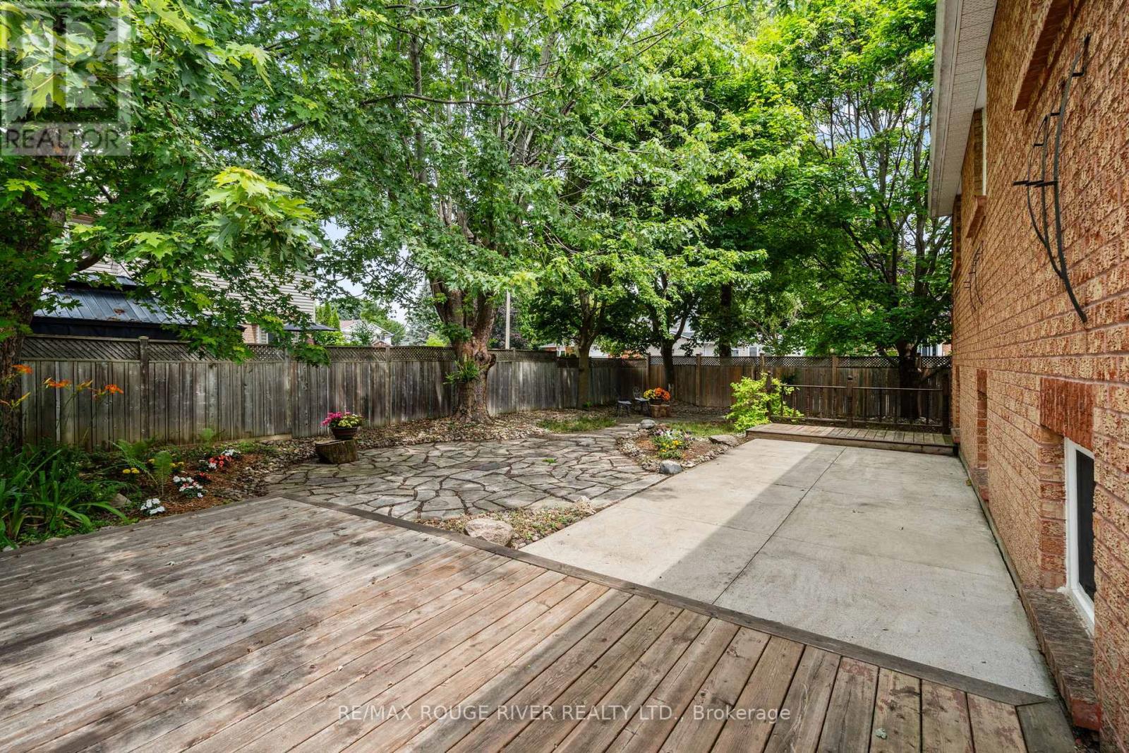 Photo 38 of 41 Peachtree Crescent, Clarington ON