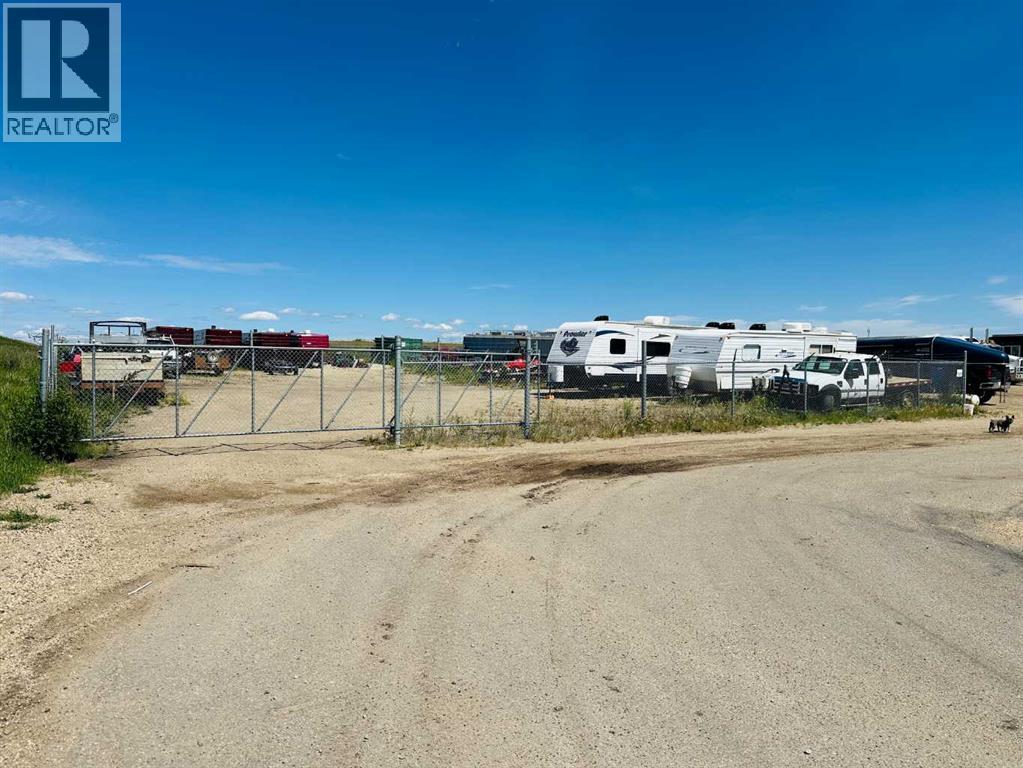 Photo 9 of 14 10322 74 Avenue, Clairmont AB