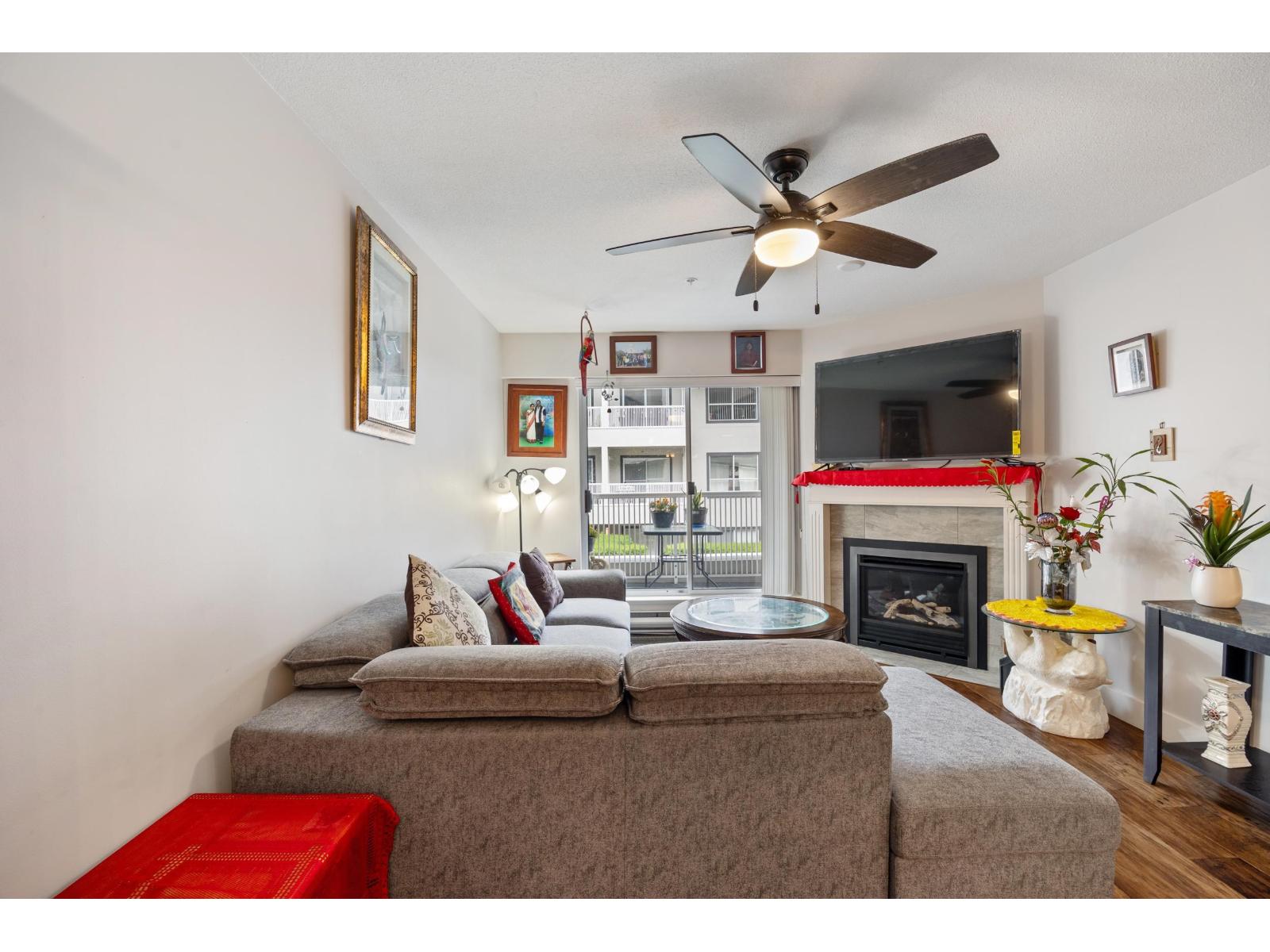 208 15272 20 AVENUE, Surrey