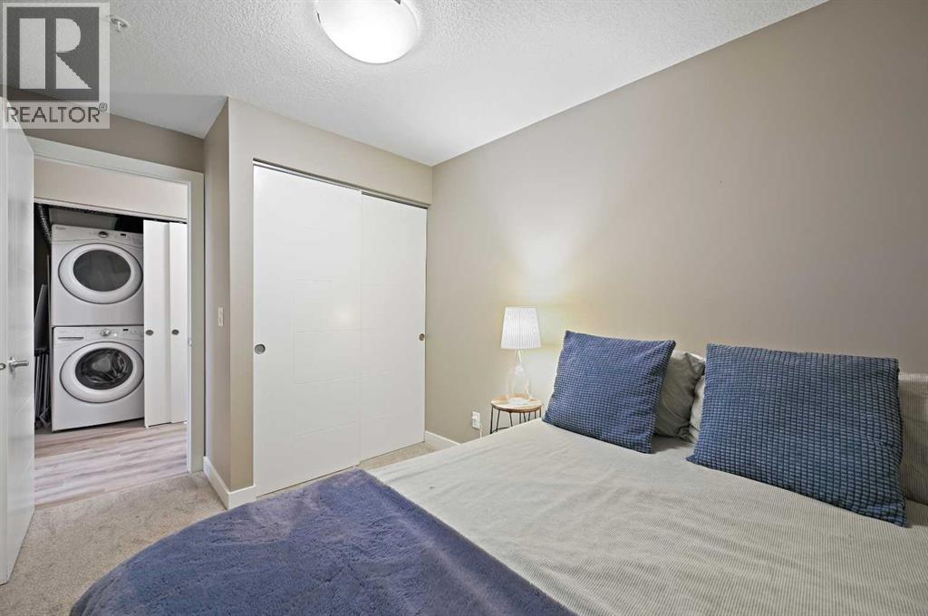 Single Family House for Sale in    Avenue SW Parkhill Calgary 