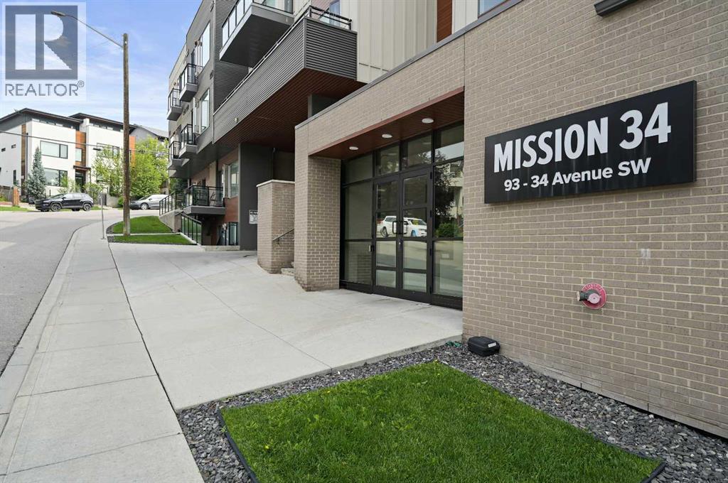 Single Family House for Sale in    Avenue SW Parkhill Calgary 