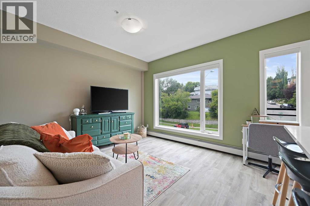 Single Family House for Sale in    Avenue SW Parkhill Calgary 