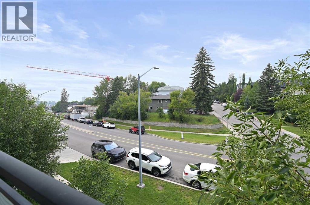 Single Family House for Sale in    Avenue SW Parkhill Calgary 