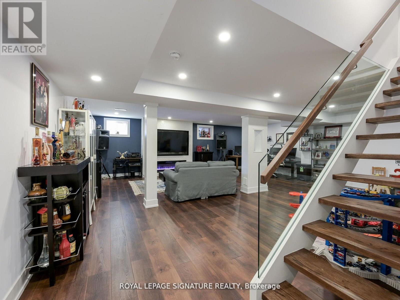Photo 37 of 281 Mcgill Street, Mississauga ON