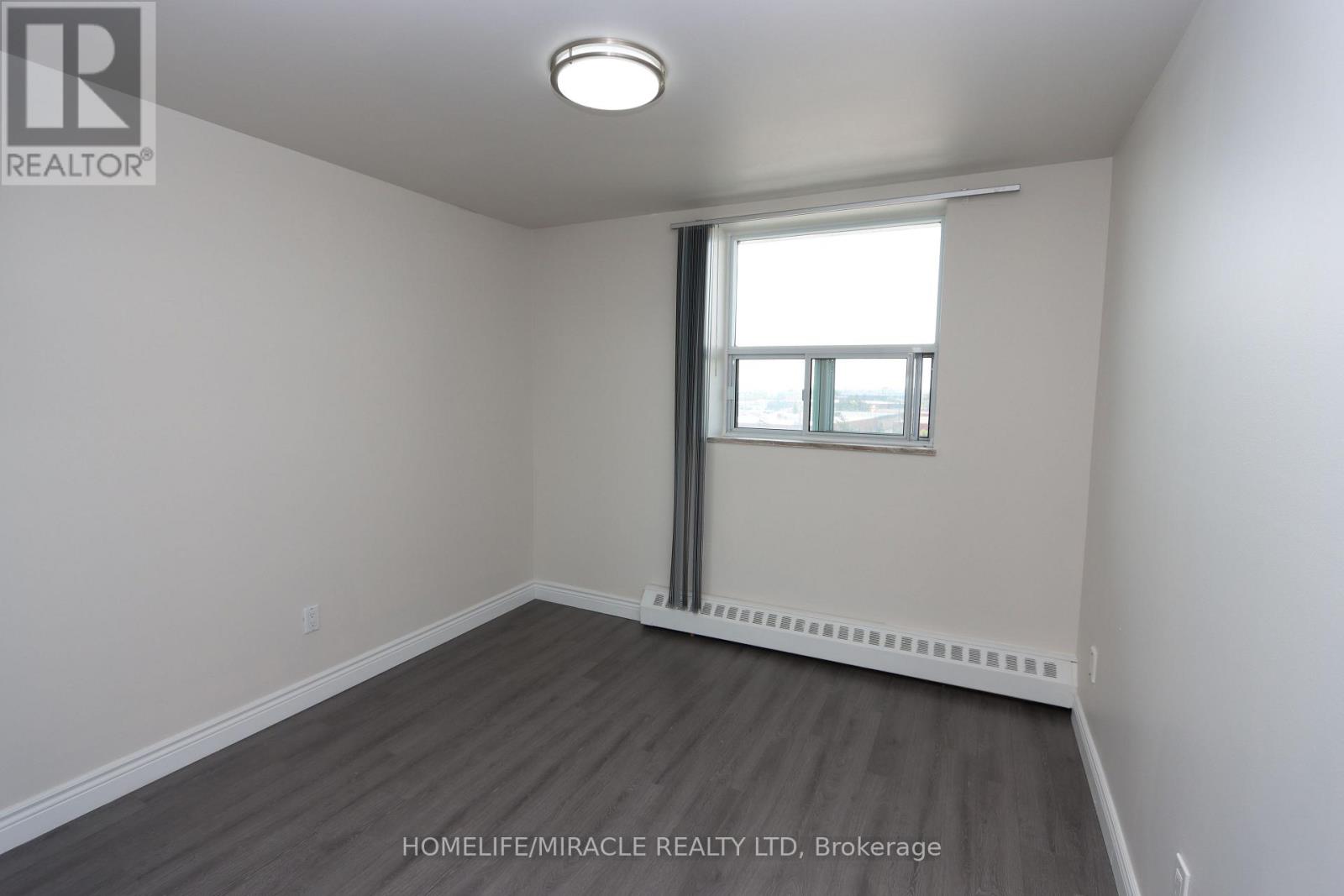 Photo 1 of 608 3533 Derry Road E, Mississauga ON
