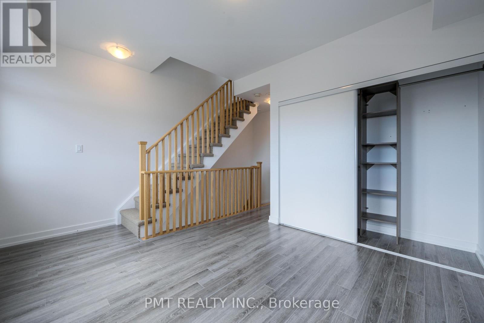 Photo 14 of Th 65 60 Winston Park Boulevard, Toronto ON