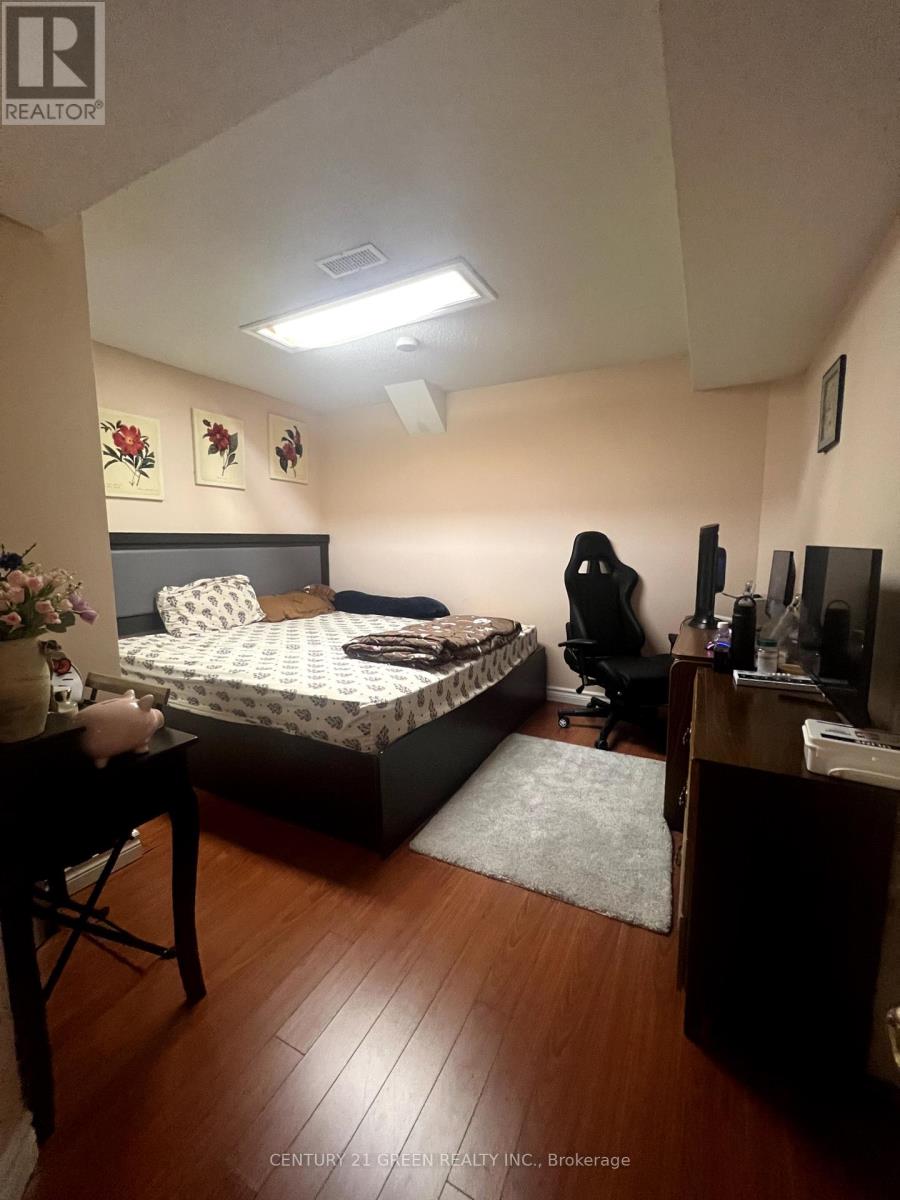 Photo 6 of Lower 7290 Aldercrest Drive, Mississauga ON