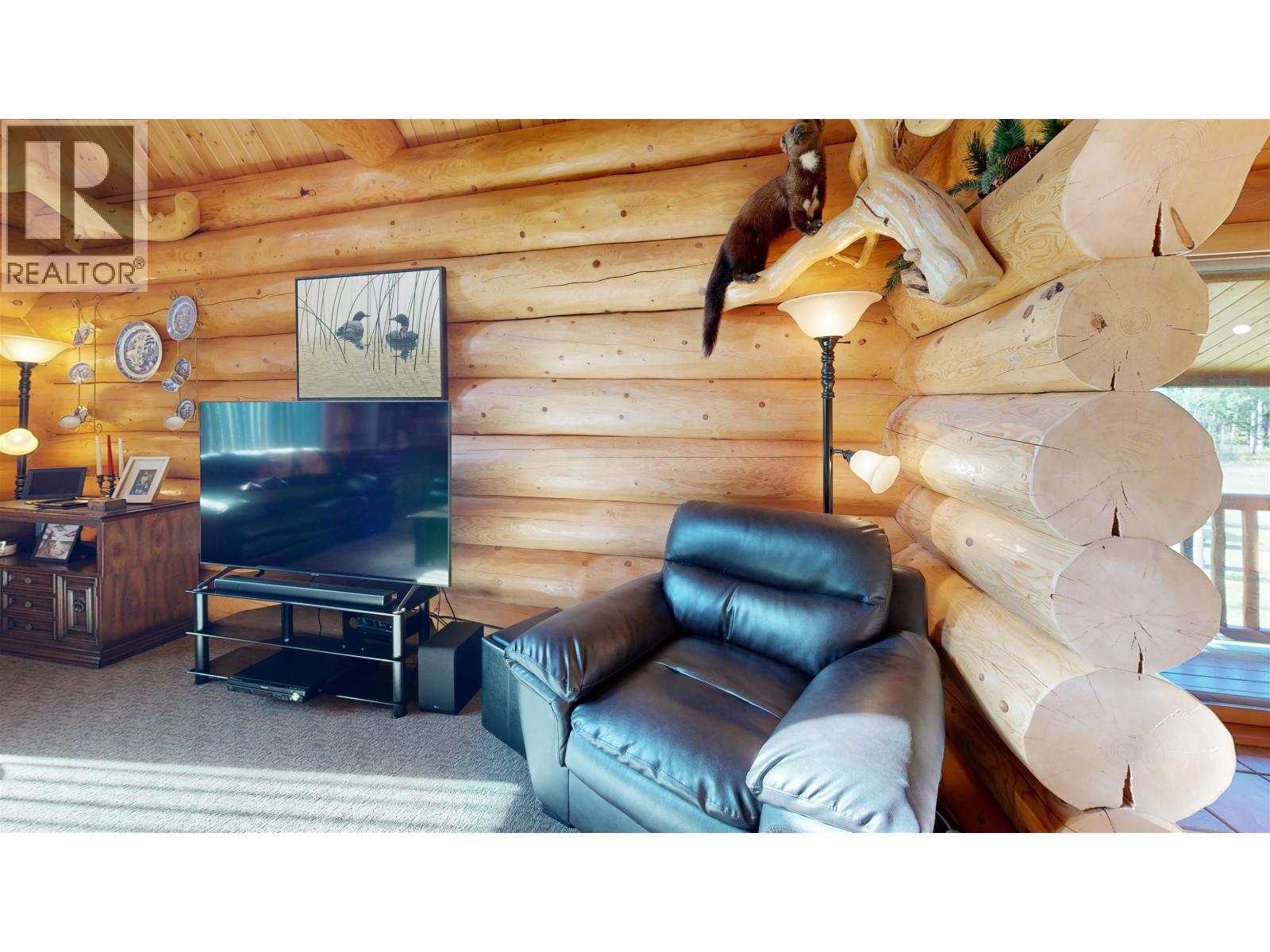 6981 NETHERLAND N ROAD, Lone Butte