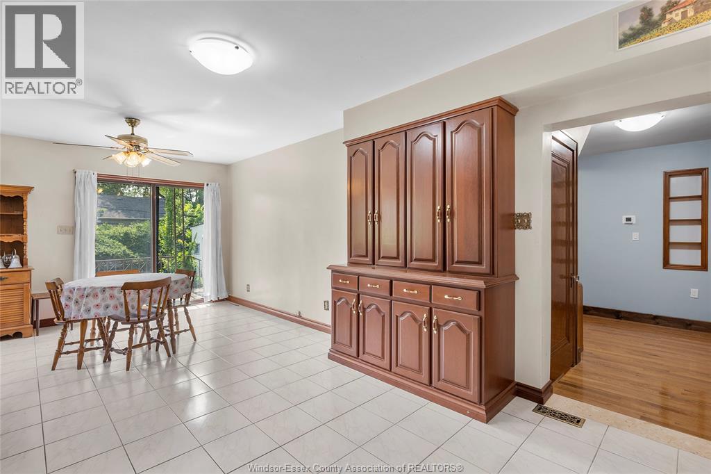 Photo 5 of 277 Villaire Avenue, Windsor ON