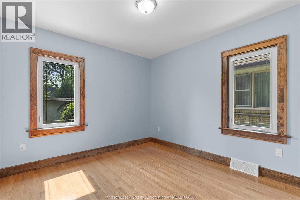 Photo 15 of 277 Villaire Avenue, Windsor ON