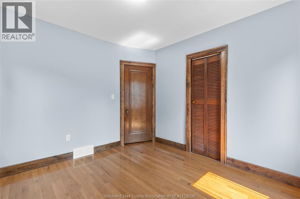 Photo 6 of 277 Villaire Avenue, Windsor ON