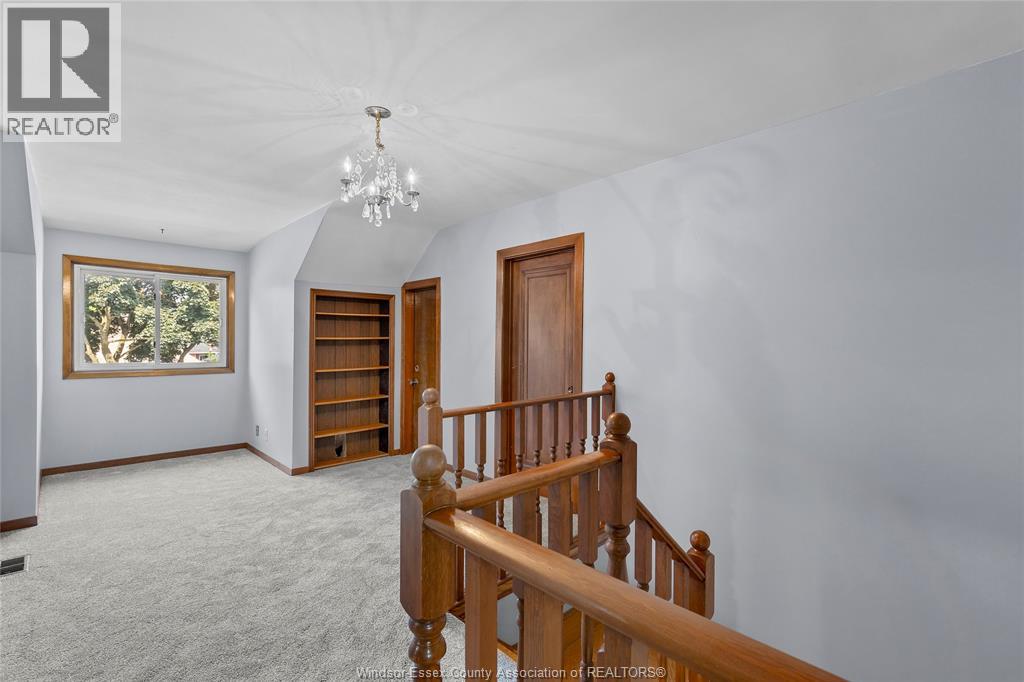 Photo 47 of 277 Villaire Avenue, Windsor ON