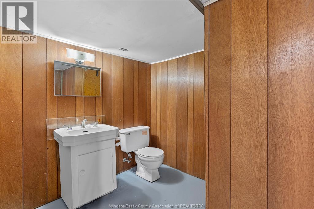 Photo 9 of 277 Villaire Avenue, Windsor ON
