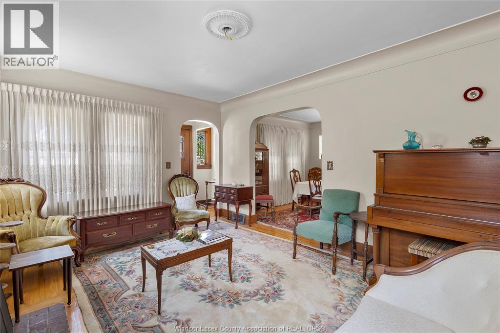 Photo 27 of 277 Villaire Avenue, Windsor ON
