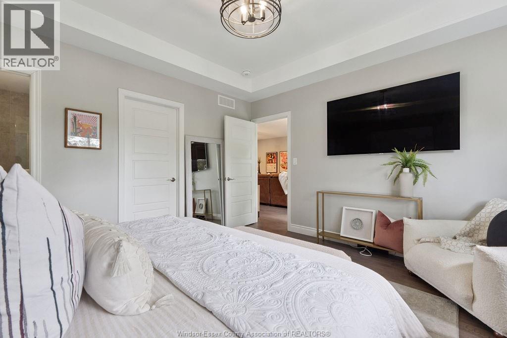 Photo 14 of 231 Livingstone, Amherstburg ON