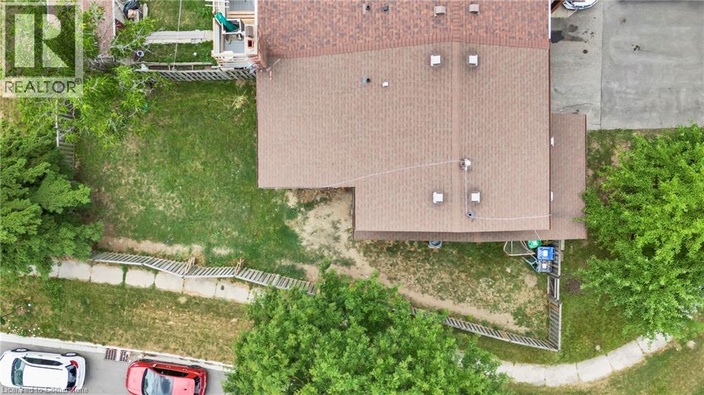 Photo 4 of 47 Carter Drive, Brampton ON